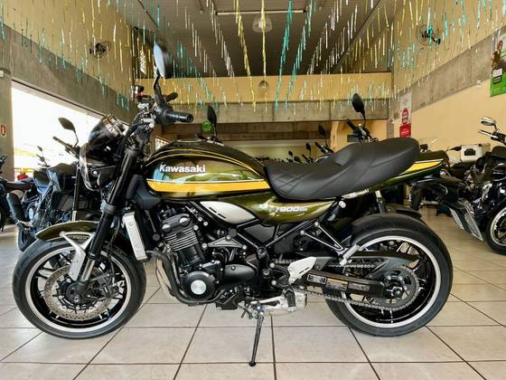 KAWASAKI Z900RS 